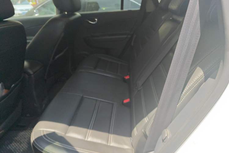 Used Renault Koleos 2014 2.5L Two-Wheel-Drive Urban Edition Left Rear Seat