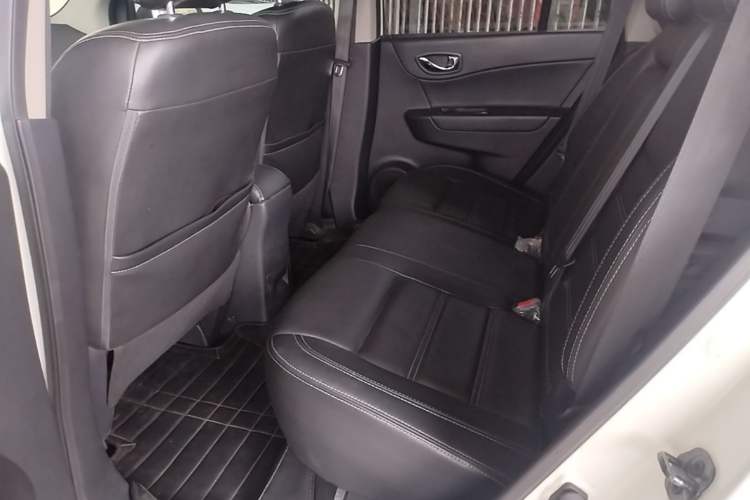 Used Renault Koleos 2014 2.0L Two-Wheel Drive Comfort Edition Left Rear Seat