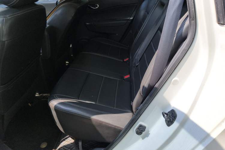 Used Renault Koleos 2014 2.0L Two-Wheel Drive Fashion Edition Left Rear Seat