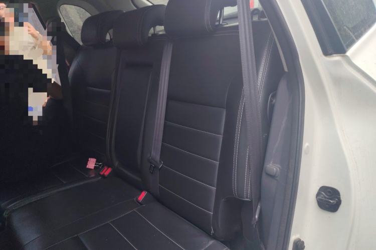 Used Renault Koleos 2014 Revised Version 2.0L Two-Wheel Drive Fashion Edition Left Rear Seat