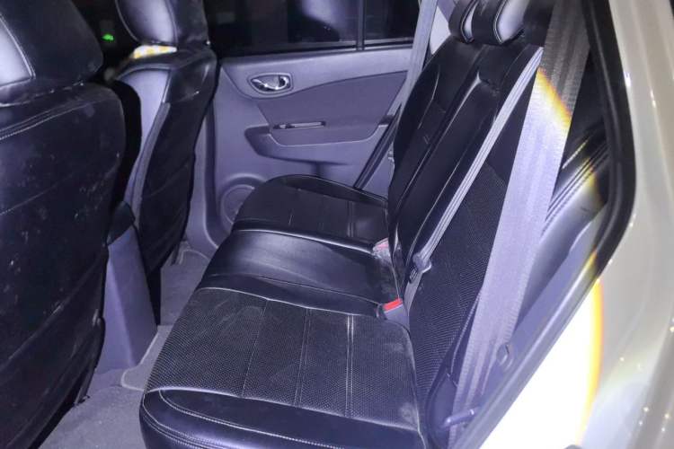 Used Renault Koleos 2014 2.0L Two-Wheel Drive Fashion Edition Left Rear Seat