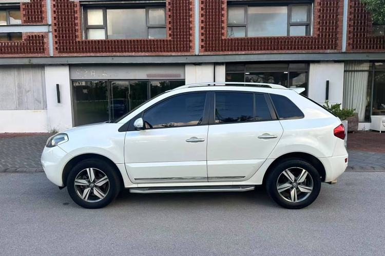 Used Renault Koleos 2014 2.5L 4x4 Comfort Edition Left Side