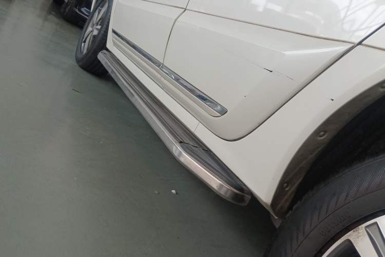 Used Renault Koleos 2014 2.5L 4x4 Comfort Edition Left Side Sill