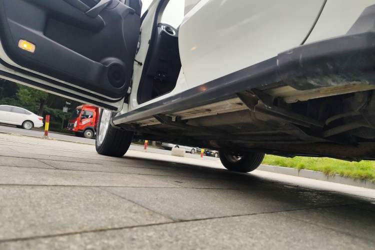 Used Renault Koleos 2014 2.0L Two-Wheel Drive Fashion Edition Left Side Sill