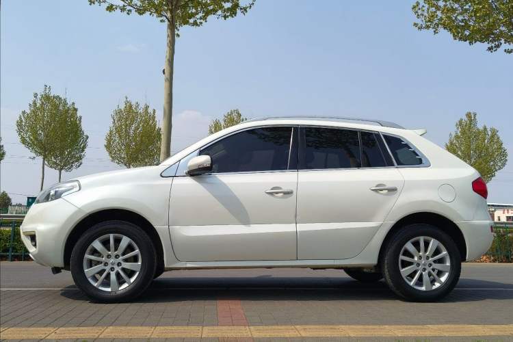 Used Renault Koleos 2014 Revised Version 2.0L Two-Wheel Drive Fashion Edition Left Side