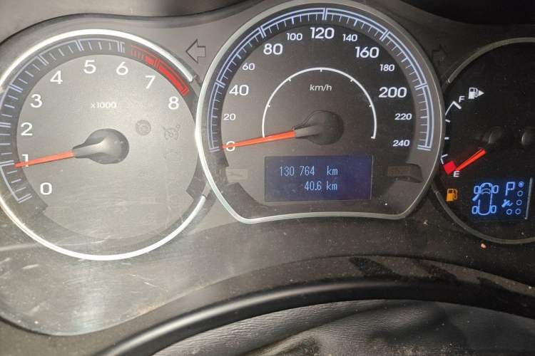 Used Renault Koleos 2014 Revised Version 2.0L Two-Wheel Drive Fashion Edition Odometer Close Up