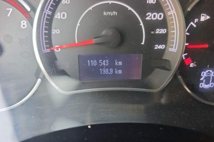 Used Renault Koleos 2014 2.0L Two-Wheel Drive Standard Edition Odometer Close Up