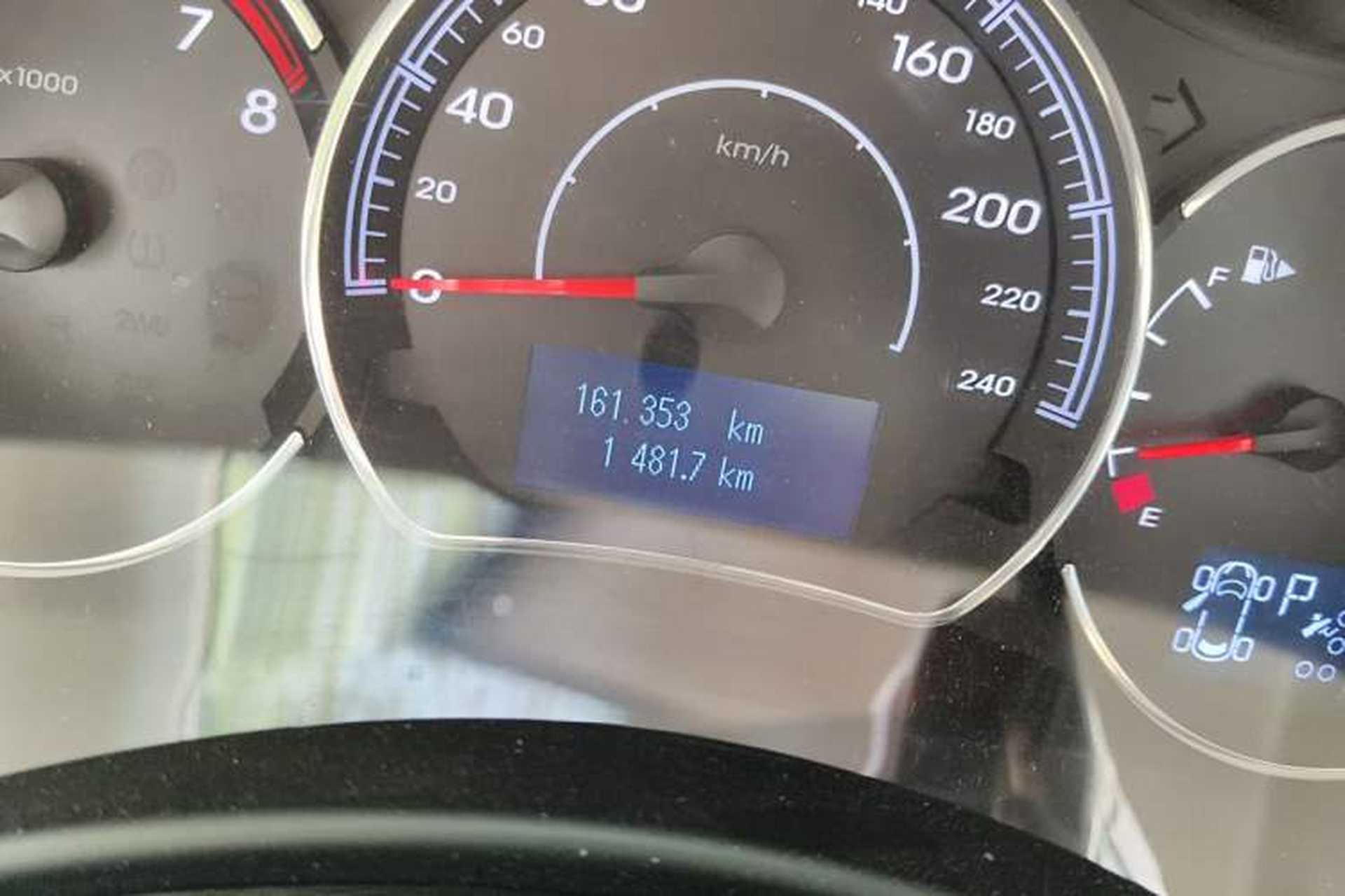 Used Renault Koleos 2014 2.0L Two-Wheel Drive Fashion Edition Odometer Close Up