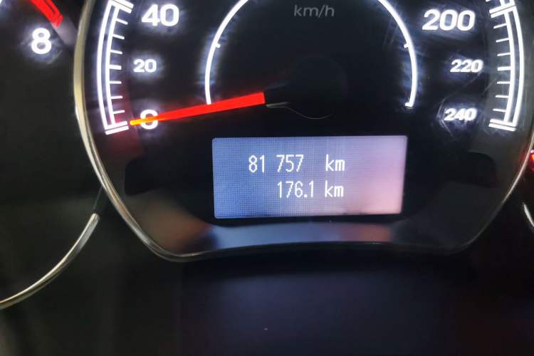 Used Renault Koleos 2014 2.0L Two-Wheel Drive Comfort Edition Odometer Close Up