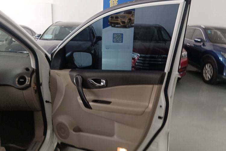 Used Renault Koleos 2014 2.5L 4x4 Comfort Edition Right Front Door Interior