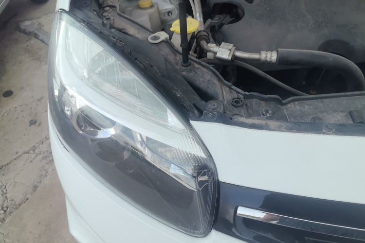 Used Renault Koleos 2014 2.0L Two-Wheel Drive Fashion Edition Right Front Headlight