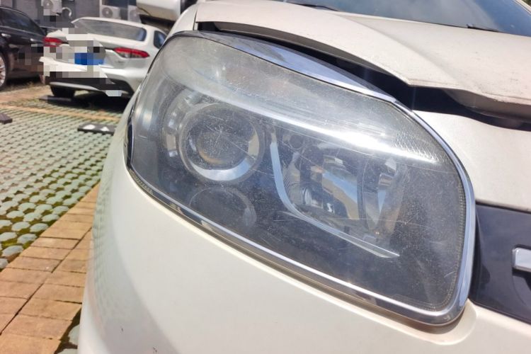 Used Renault Koleos 2014 2.0L Two-Wheel Drive Comfort Edition Right Front Headlight