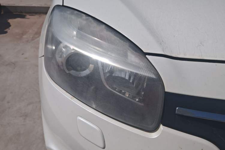 Used Renault Koleos 2014 2.5L Four-Wheel Drive Luxury Edition Right Front Headlight