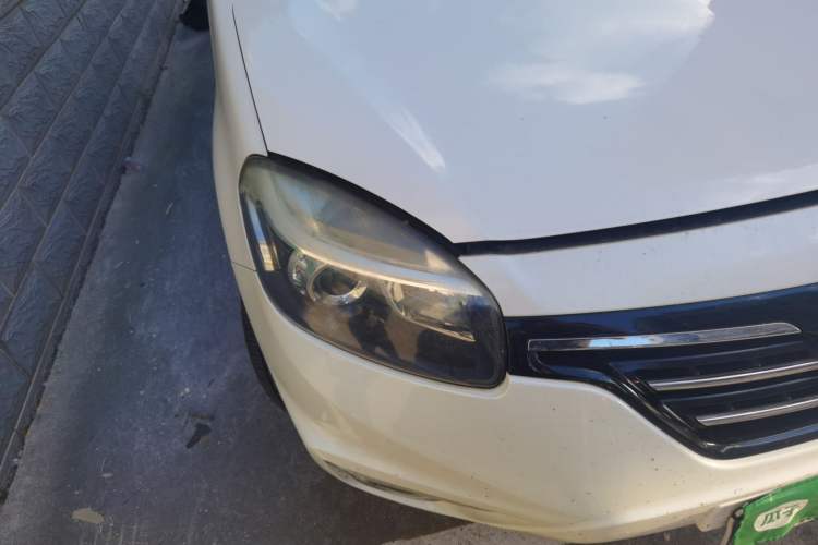 Used Renault Koleos 2014 Revised Version 2.5L Two-Wheel Drive Comfort Edition Right Front Headlight