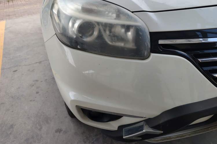 Used Renault Koleos 2014 2.0L Two-Wheel Drive Standard Edition Right Front Headlight
