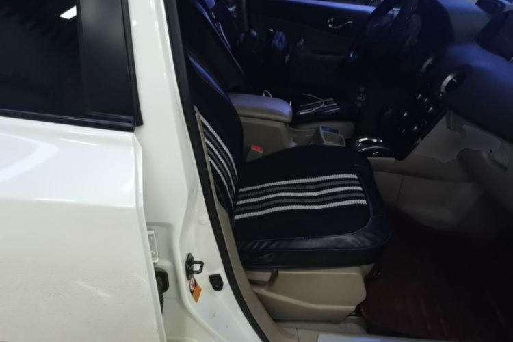 Used Renault Koleos 2014 2.5L 4x4 Comfort Edition Right Front Seat