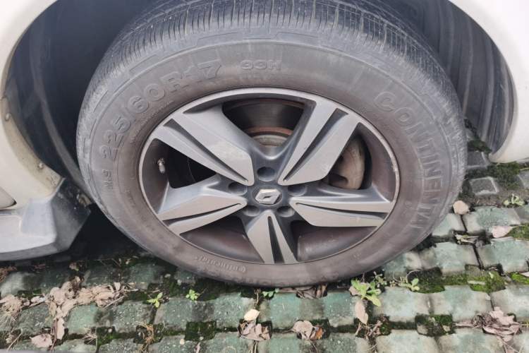 Used Renault Koleos 2014 2.5L Two-Wheel Drive Comfort Edition Right Front Wheel Hub