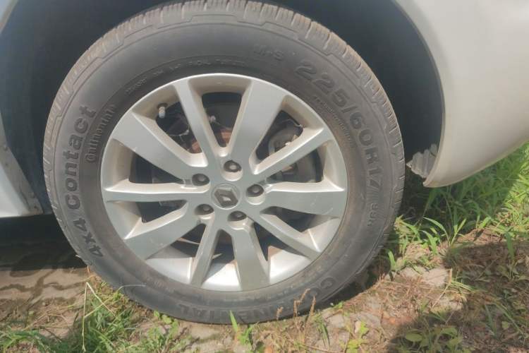 Used Renault Koleos 2014 2.0L Two-Wheel Drive Smart Edition Right Front Wheel Hub