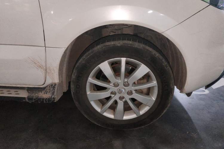 Used Renault Koleos 2014 2.0L Two-Wheel Drive Fashion Edition Right Front Wheel Hub
