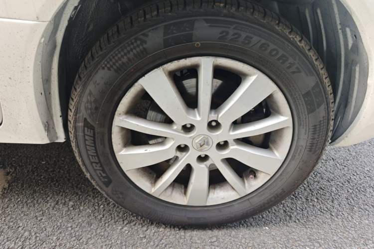 Used Renault Koleos 2014 2.0L Two-Wheel Drive Standard Edition Right Front Wheel Hub