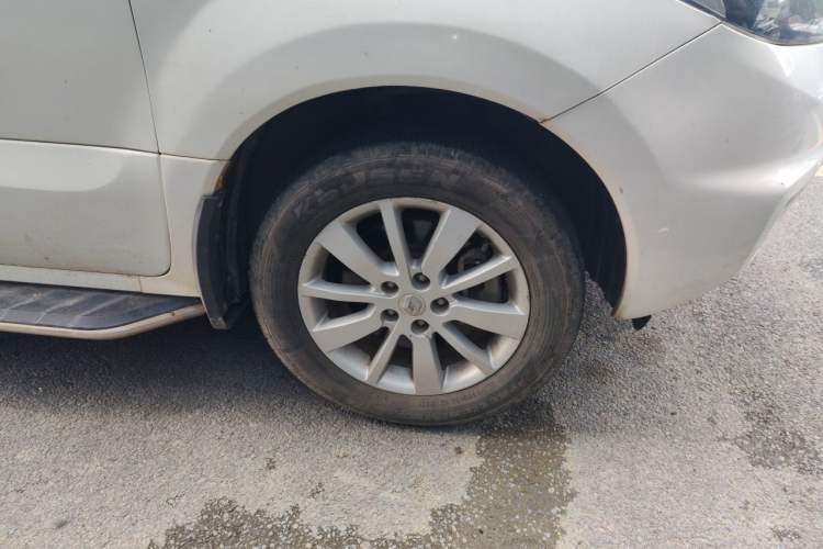 Used Renault Koleos 2014 Revised Version 2.0L Two-Wheel Drive Fashion Edition Right Front Wheel Hub
