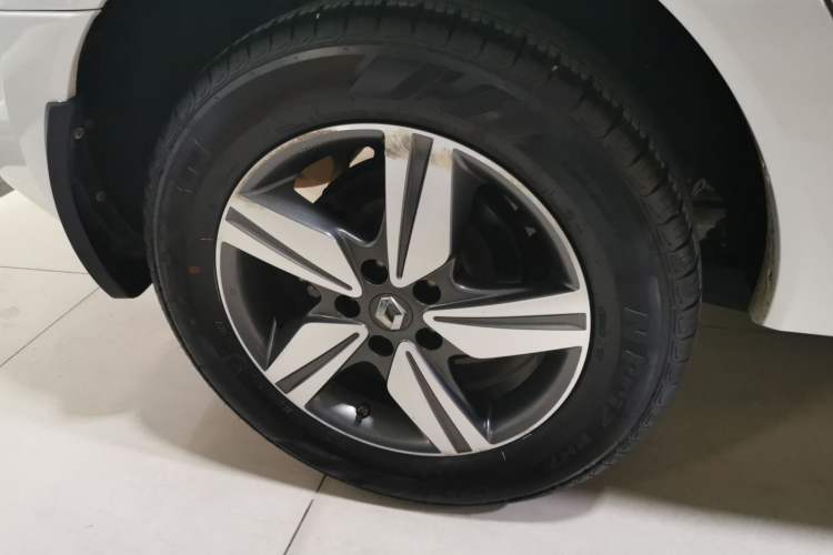 Used Renault Koleos 2014 2.0L Two-Wheel Drive Comfort Edition Right Rear Wheel Hub