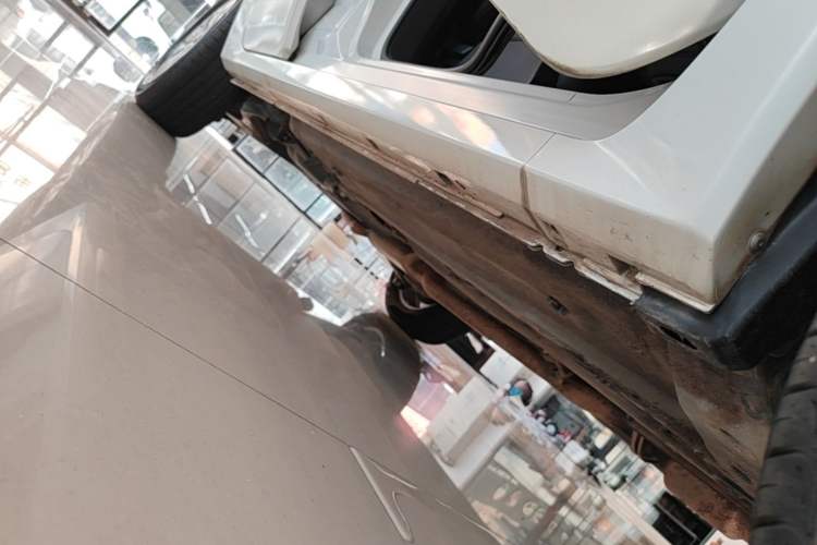 Used Renault Koleos 2014 Revised Version 2.0L Two-Wheel Drive Fashion Edition Right Side Sill