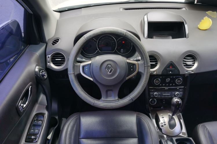 Used Renault Koleos 2014 2.5L Two-Wheel Drive Comfort Edition Steering Wheel