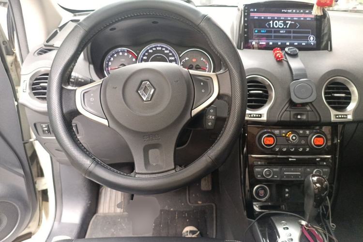 Used Renault Koleos 2014 Revised Version 2.5L Two-Wheel Drive Comfort Edition Steering Wheel