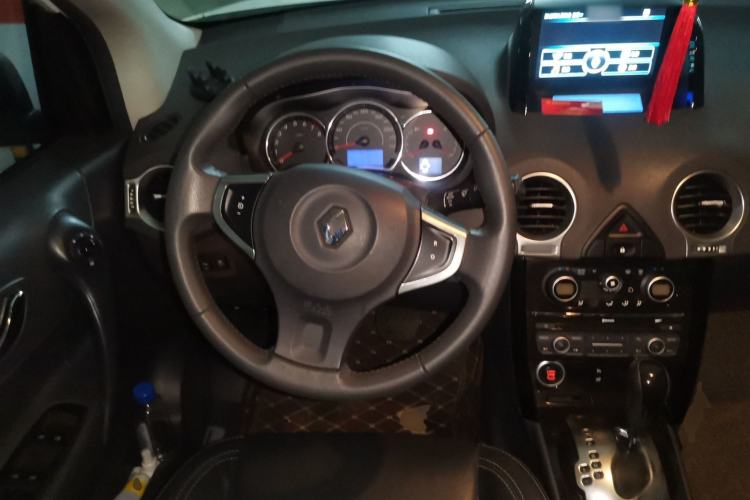 Used Renault Koleos 2014 Revised Version 2.5L Two-Wheel Drive Comfort Edition Steering Wheel