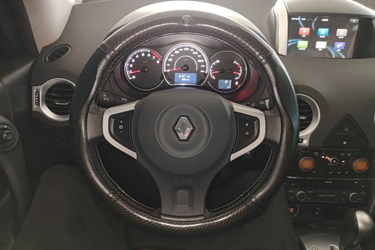 Used Renault Koleos 2014 Revised Version 2.0L Two-Wheel Drive Fashion Edition Steering Wheel