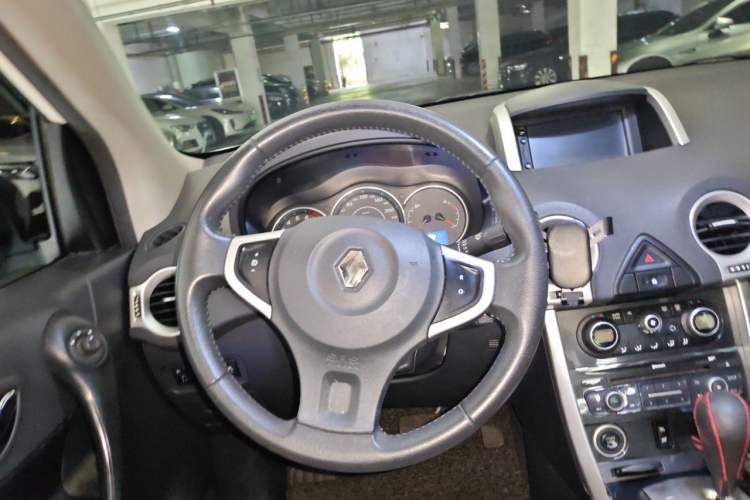 Used Renault Koleos 2014 2.5L Two-Wheel-Drive Urban Edition Steering Wheel