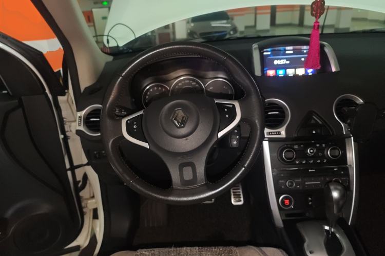 Used Renault Koleos 2014 Revised Version 2.5L Two-Wheel Drive Urban Edition Steering Wheel