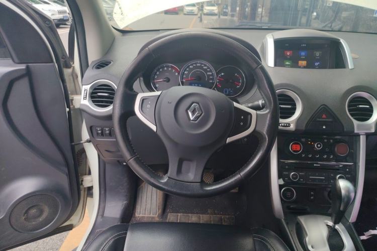 Used Renault Koleos 2014 Revised Version 2.0L Two-Wheel Drive Fashion Edition Steering Wheel