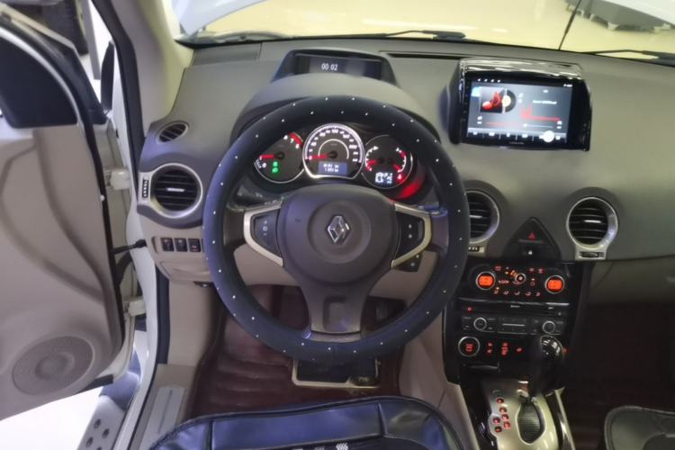 Used Renault Koleos 2014 2.5L 4x4 Comfort Edition Steering Wheel