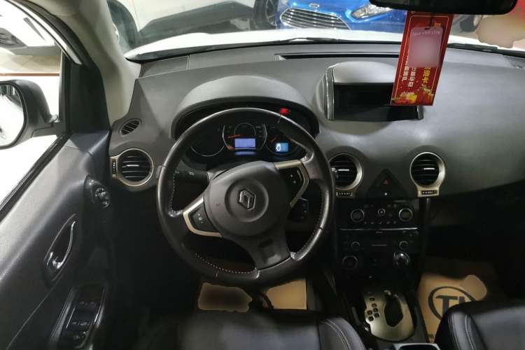 Used Renault Koleos 2014 2.0L Two-Wheel Drive Comfort Edition Steering Wheel