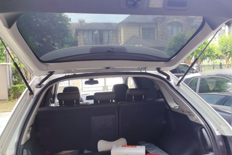 Used Renault Koleos 2014 2.5L 4x4 Comfort Edition Trunk