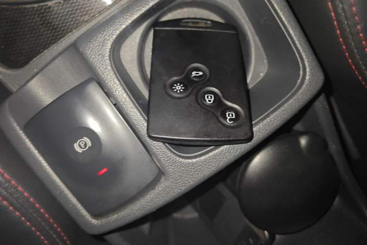 Used Renault Koleos 2014 2.5L 4x4 Sportway Edition Vehicle Key