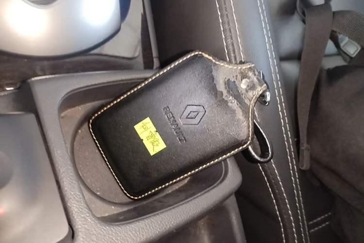 Used Renault Koleos 2014 2.0L Two-Wheel Drive Comfort Edition Vehicle Key
