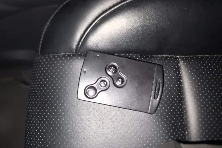 Used Renault Koleos 2014 2.0L Two-Wheel Drive Fashion Edition Vehicle Key