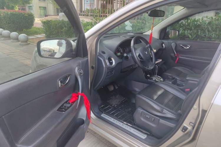 Used Renault Koleos 2014 Revised Version 2.5L Two-Wheel Drive Comfort Edition Driver Seat