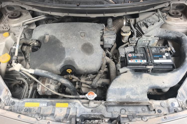 Used Renault Koleos 2014 Revised Version 2.0L Two-Wheel Drive Fashion Edition Engine Bay