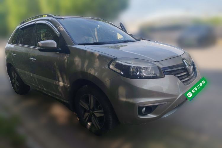 Used Renault Koleos 2014 Revised Version 2.5L Two-Wheel Drive Comfort Edition Front Right 45 Deg