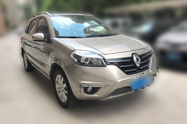 Used Renault Koleos 2014 Revised Version 2.0L Two-Wheel Drive Fashion Edition Front Right 45 Deg