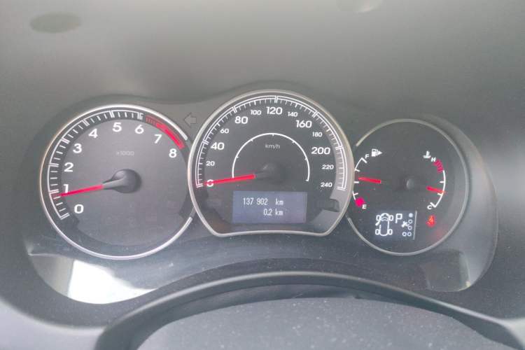 Used Renault Koleos 2014 Revised Version 2.5L Two-Wheel Drive Comfort Edition Instrument Cluster