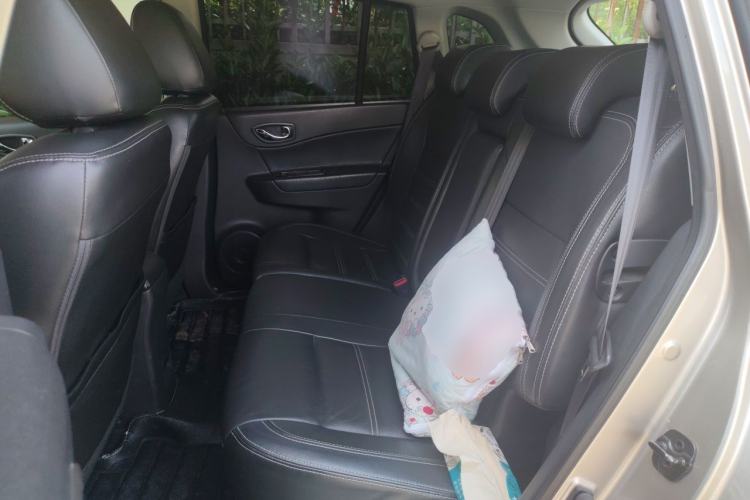 Used Renault Koleos 2014 Revised Version 2.5L Two-Wheel Drive Comfort Edition Left Rear Seat