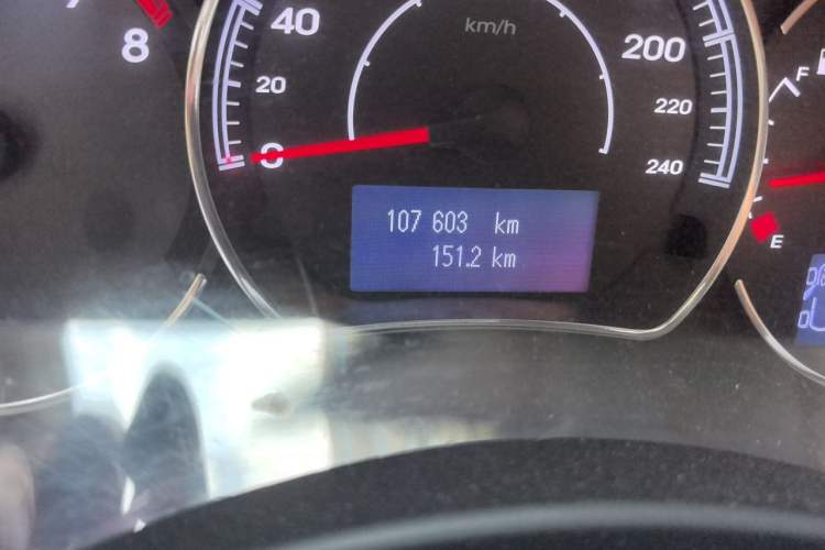 Used Renault Koleos 2014 Revised Version 2.0L Two-Wheel Drive Fashion Edition Odometer Close Up
