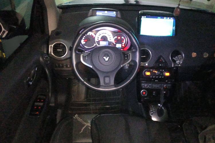 Used Renault Koleos 2015 2.5L Two-Wheel Drive Comfort Edition Steering Wheel