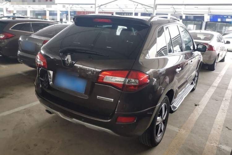 Used Renault Koleos 2015 2.5L Two-Wheel Drive Comfort Edition Exterior 5