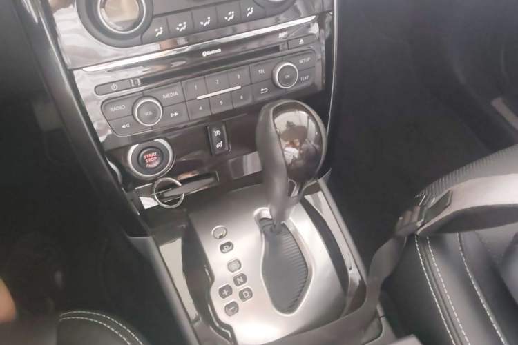 Used Renault Koleos 2015 2.5L Two-Wheel Drive Comfort Edition Gear Lever